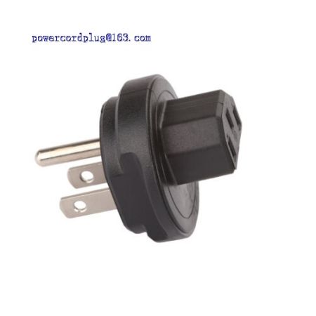 Nema 5-15P to IEC 320 C13 Adapter